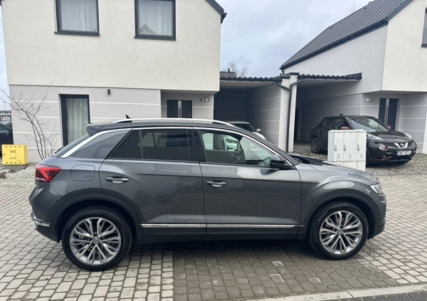 Volkswagen T-Roc cena 107000 przebieg: 84000, rok produkcji 2019 z Wrocław małe 154